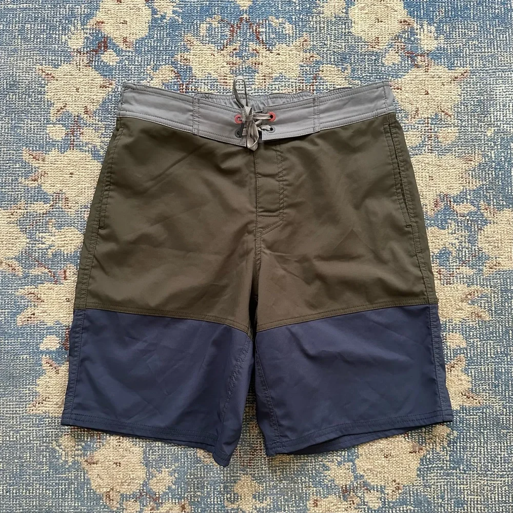 L.L. Bean Traverse Board Shorts M